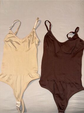 Women’s Seamless Scoop Neck Bodysuit - Cream and Chocolate